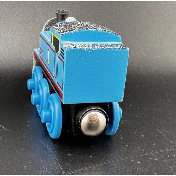 Snow Covered Thomas Wooden Railway Vtg 2003 Train Engine Learning Curve Limit-1 - Picture 7 of 15